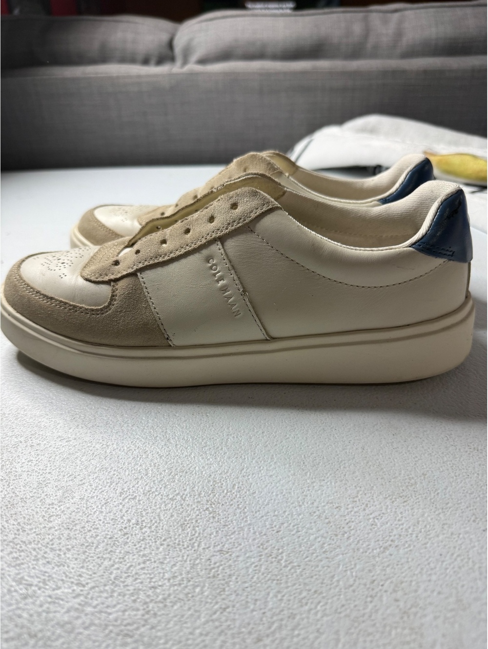 Cole Haan Grand Crosscourt Della 8.5B Ivory Oat Suede Navy Sneakers W31793